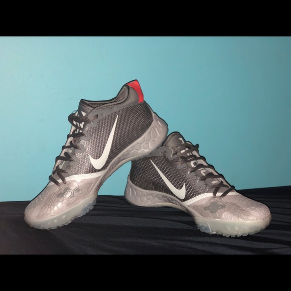 nike force zoom trout 5 turf